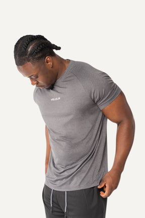 Veleur Endurance T-Shirt für Herren, atmungsaktives Fitnessshirt mit rundem Ausschnitt und Regular Fit, ideal für Training und Alltag