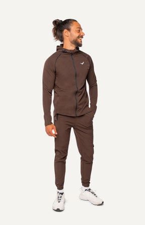 Veleur All Day Tracksuit für Herren, bequemer Trainingsanzug mit elastischem Bund und Zipp-Tasche, ideal für Outdoor-Aktivitäten und vielseitige Tagesprogramme.